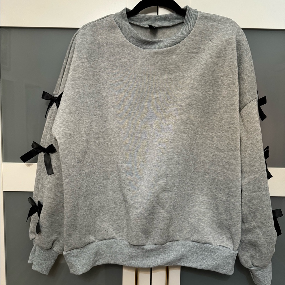 SHEIN Gray Sweatshirt with Black Ribbon Details